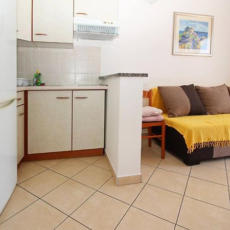 Apartments Lovincic Baška Esterno foto