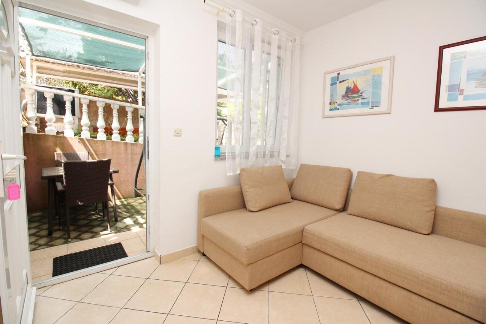 Apartments Lovincic Baška Esterno foto