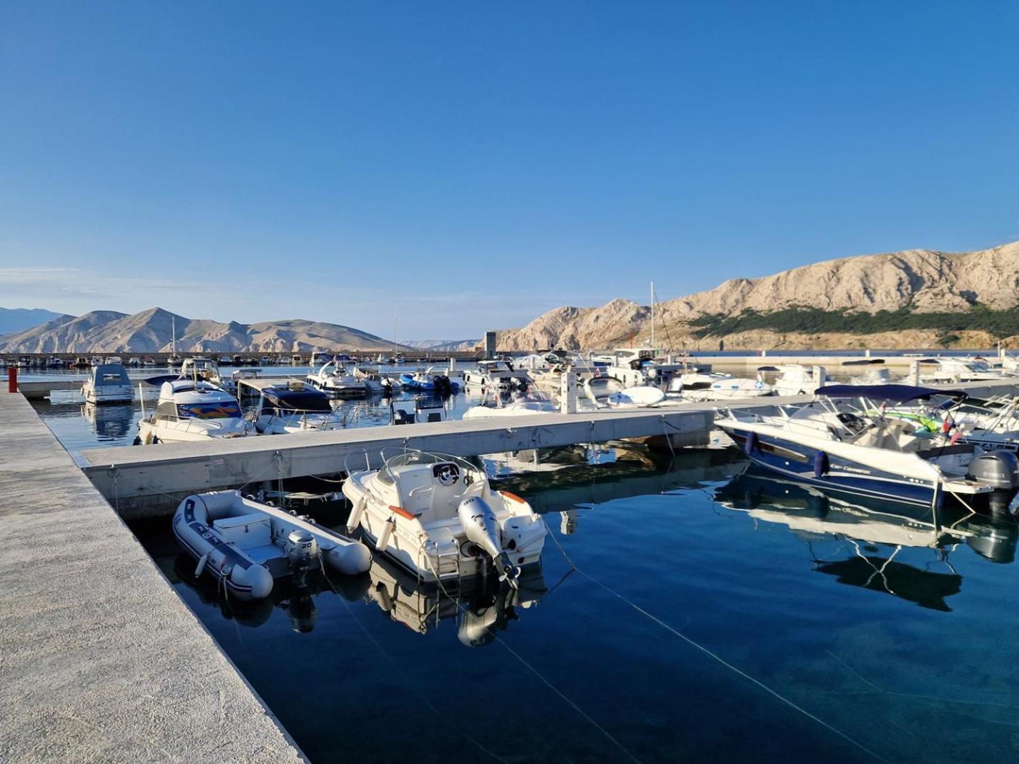 Apartments Lovincic Baška Esterno foto